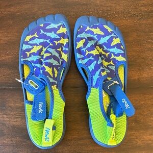 Newtz Kids Blue and Green Water Shoes size 2/3